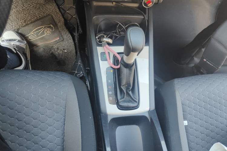 Used Honda Fit 2021 1.5L CVT Trendy Edition Gear Lever