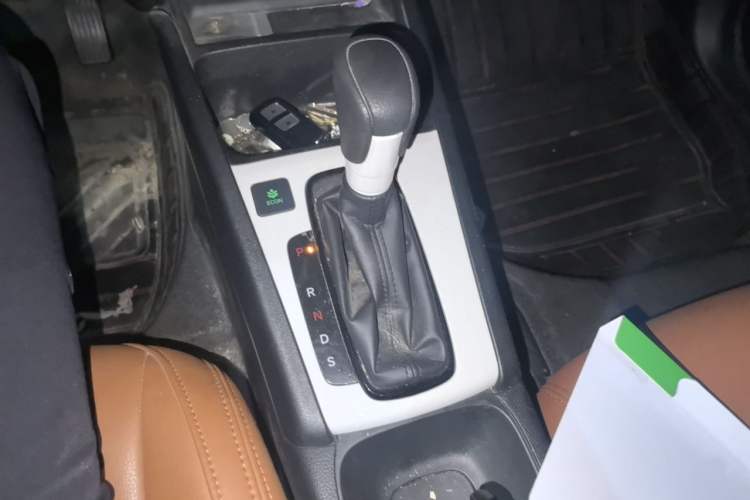 Used Honda Fit 2021 1.5L CVT Trend Edition Gear Lever