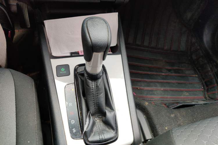 Used Honda Fit 2021 1.5L CVT Trend Edition Gear Lever