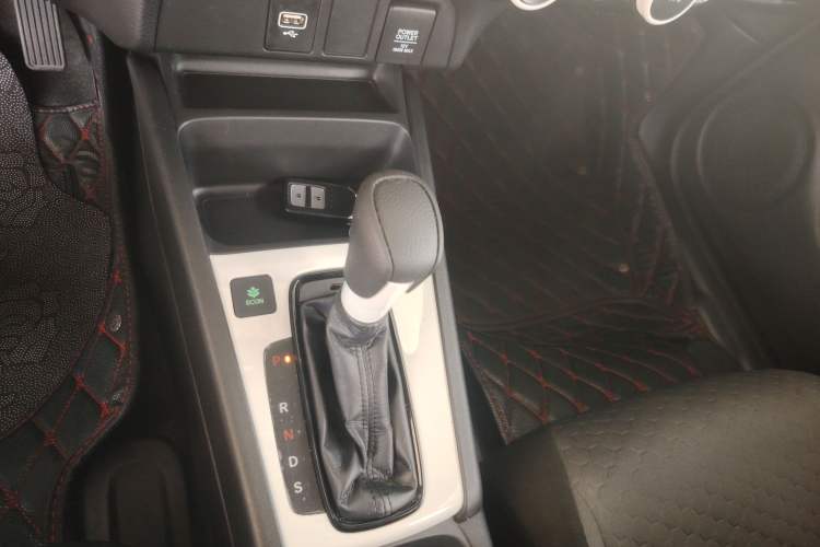 Used Honda Fit 2021 1.5L CVT Trendy Run Pro Edition Gear Lever