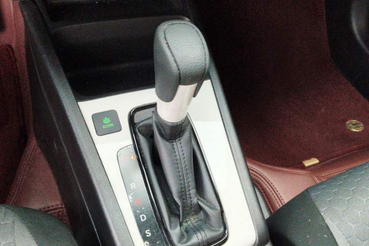Used Honda Fit 2021 1.5L CVT Trend Edition Gear Lever