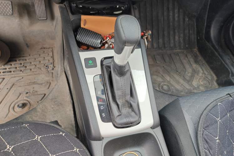 Used Honda Fit 2021 1.5L CVT Trend Edition Gear Lever