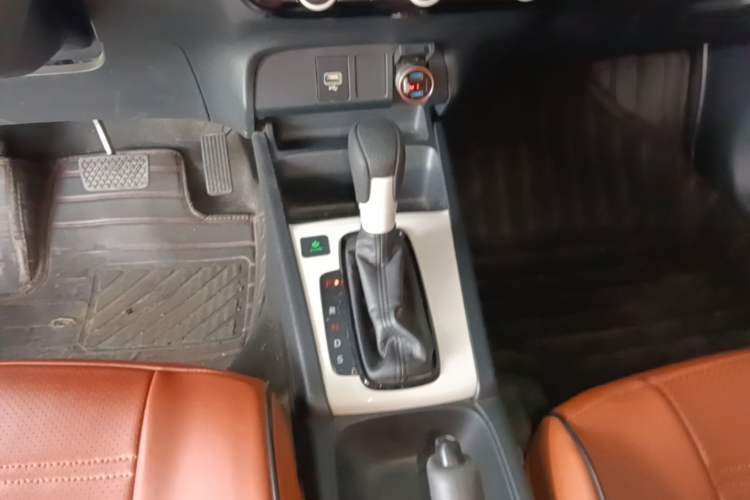 Used Honda Fit 2021 1.5L CVT Trend Edition Gear Lever
