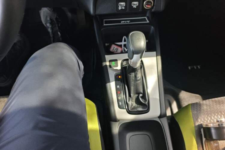 Used Honda Fit 2021 1.5L CVT Chao Yue Max Edition Gear Lever