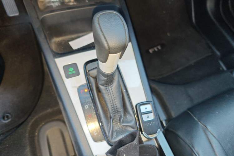 Used Honda Fit 2021 1.5L CVT Trend Edition Gear Lever