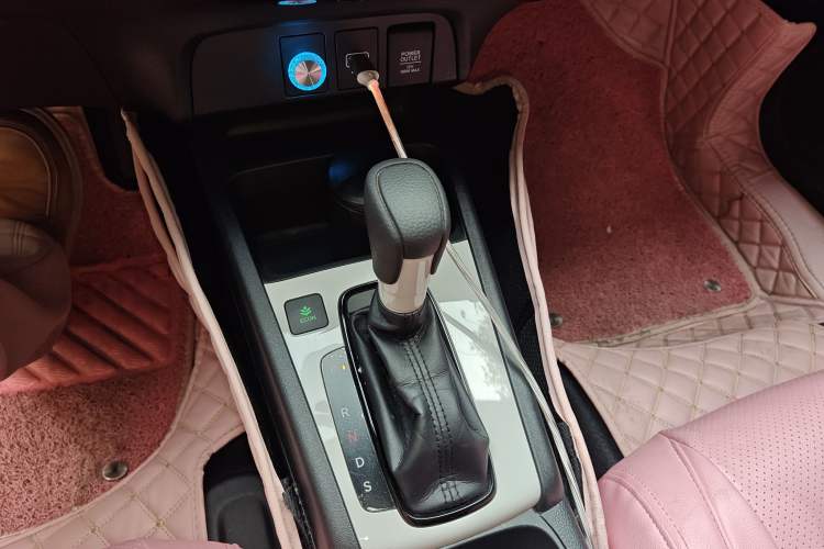 Used Honda Fit 2021 1.5L CVT Trendy Version Gear Lever