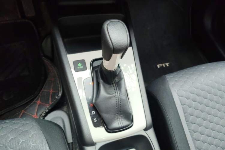 Used Honda Fit 2021 1.5L CVT Trend Edition Gear Lever