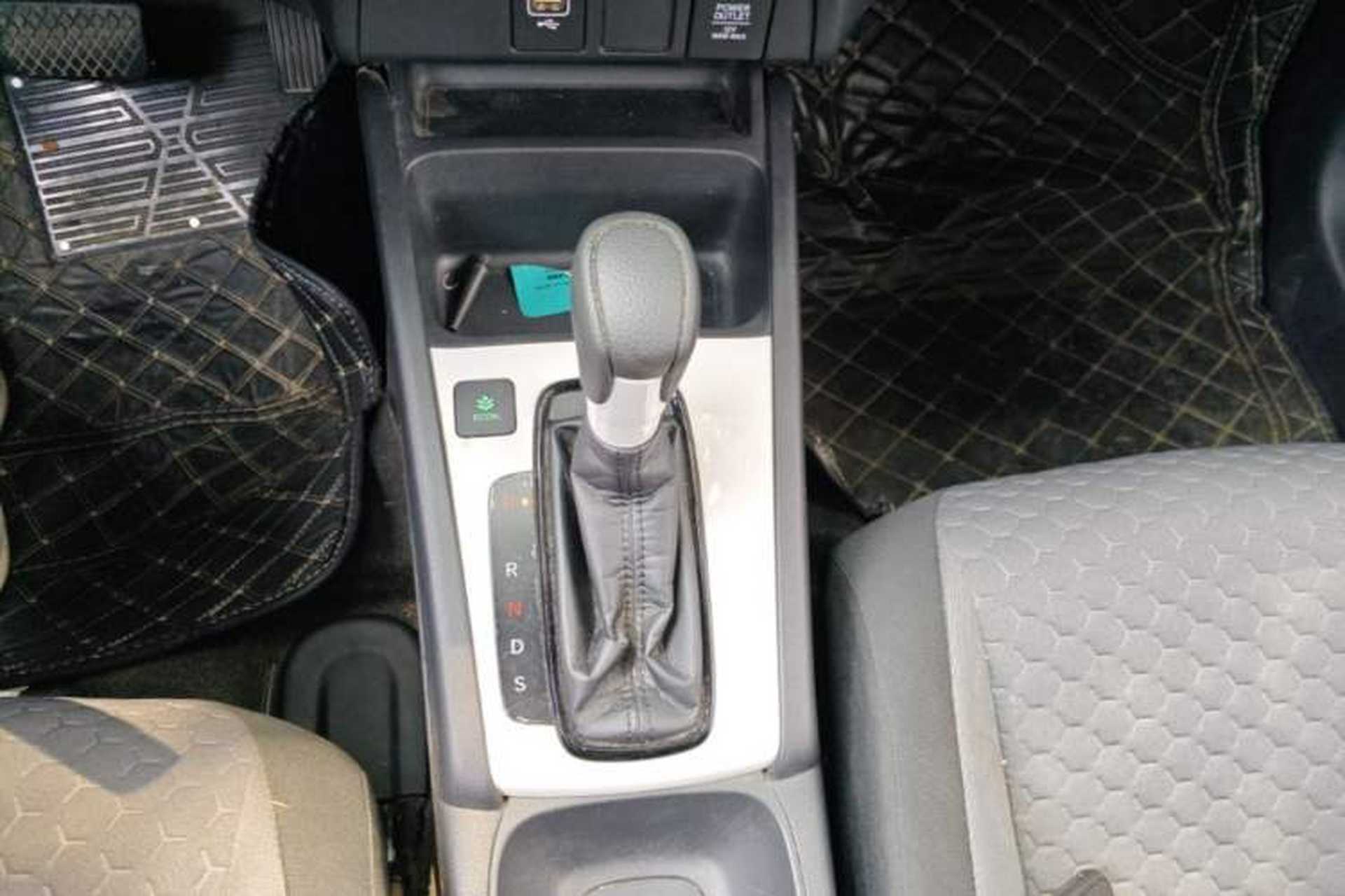 Used Honda Fit 2021 1.5L CVT Trend Edition Gear Lever