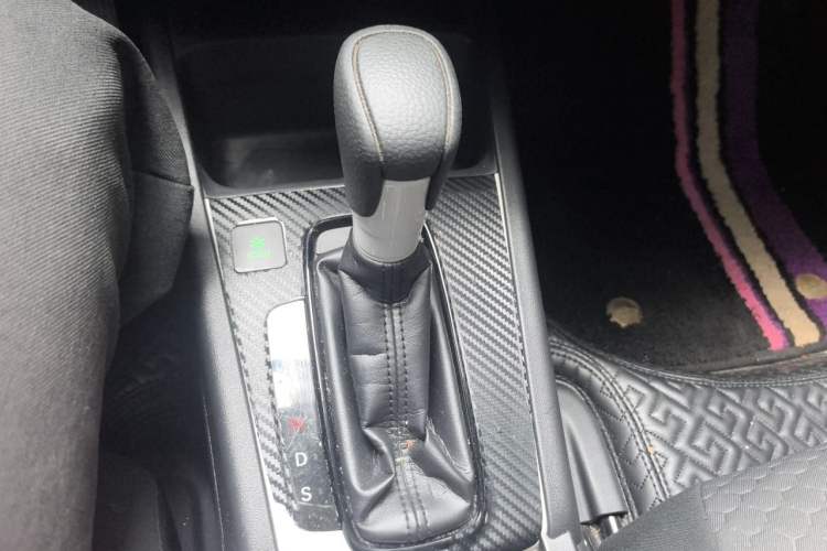 Used Honda Fit 2021 1.5L CVT Trend Edition Gear Lever