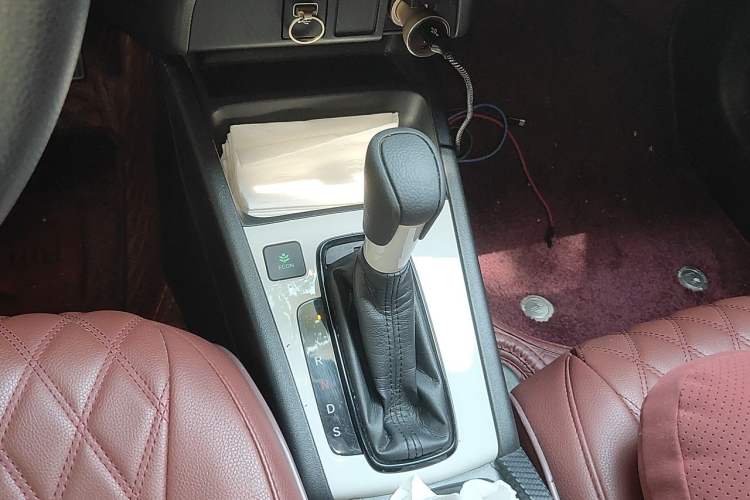 Used Honda Fit 2021 1.5L CVT Trend Edition Gear Lever