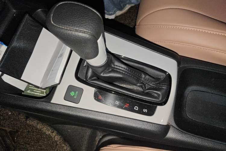 Used Honda Fit 2021 1.5L CVT Trend Edition Gear Lever