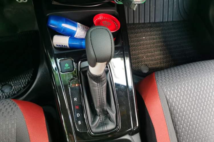 Used Honda Fit 2021 1.5L CVT Trendy Sports Edition Gear Lever