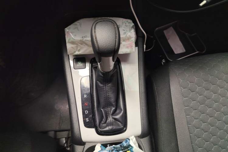 Used Honda Fit 2021 1.5L CVT Trendy Edition Gear Lever