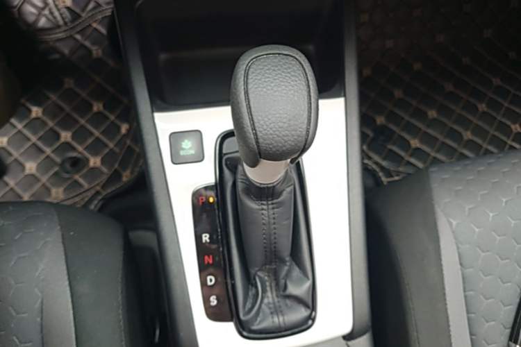 Used Honda Fit 2021 1.5L CVT Trend Edition Gear Lever
