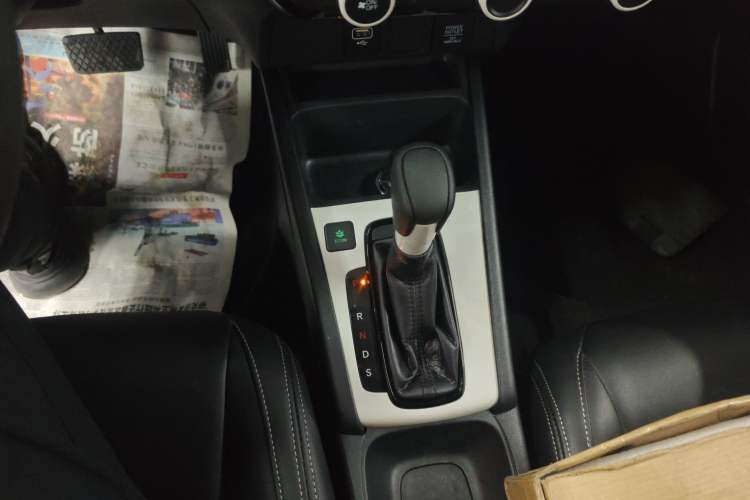 Used Honda Fit 2021 1.5L CVT Trend Edition Gear Lever