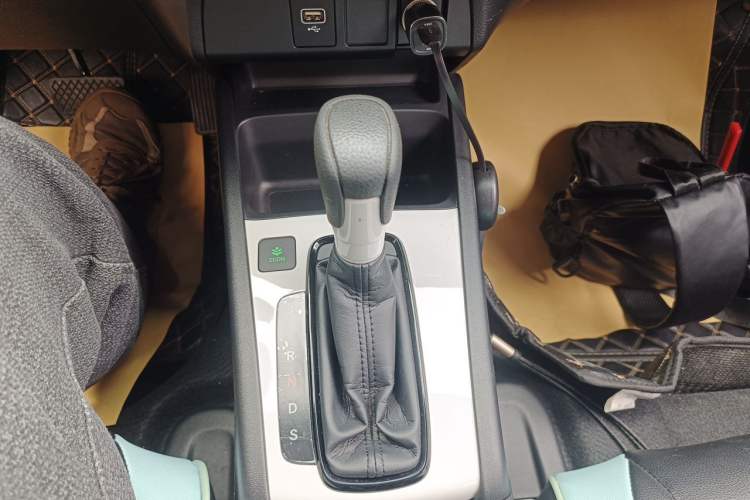 Used Honda Fit 2021 1.5L CVT Trend Edition Gear Lever