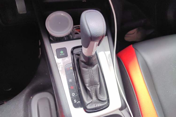 Used Honda Fit 2021 1.5L CVT Trendy Edition Gear Lever