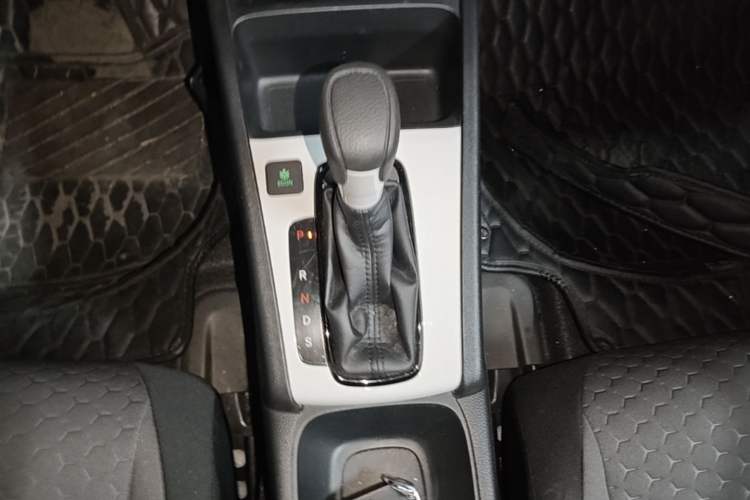 Used Honda Fit 2021 1.5L CVT Trend Edition Gear Lever