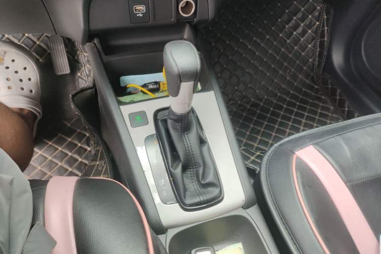 Used Honda Fit 2021 1.5L CVT Trend Edition Gear Lever