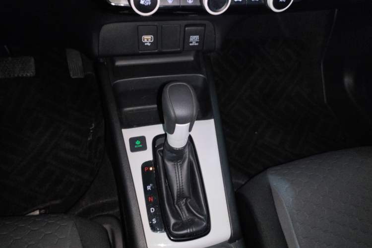 Used Honda Fit 2021 1.5L CVT Trend Edition Gear Lever