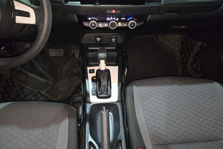 Used Honda Fit 2021 1.5L CVT Trendy Run Pro Edition Gear Lever