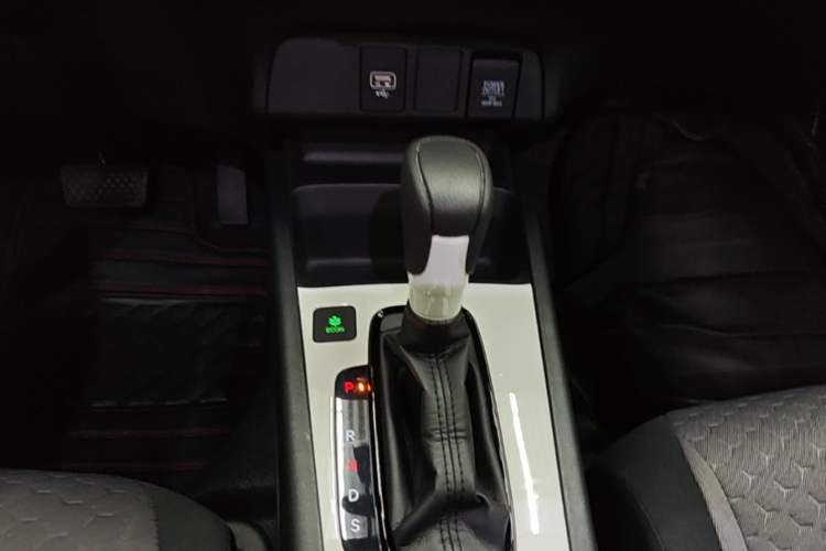 Used Honda Fit 2021 1.5L CVT Trend Edition Gear Lever