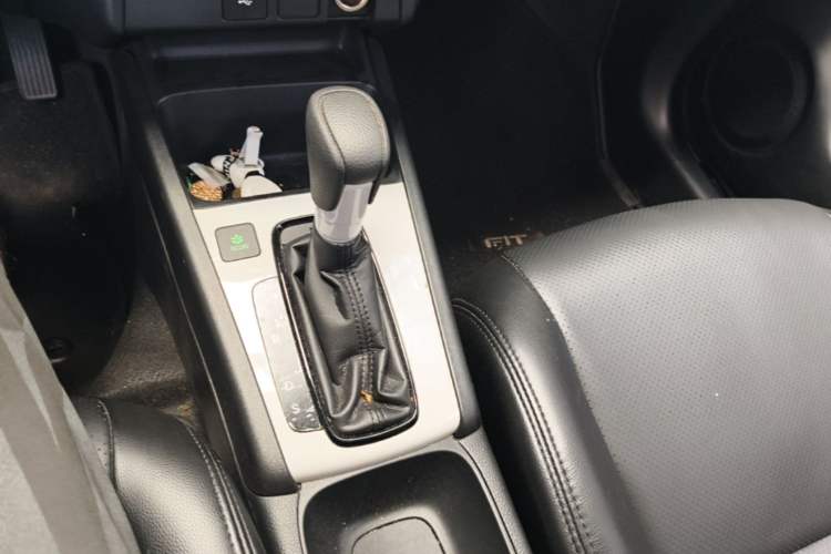 Used Honda Fit 2021 1.5L CVT Trend Edition Gear Lever