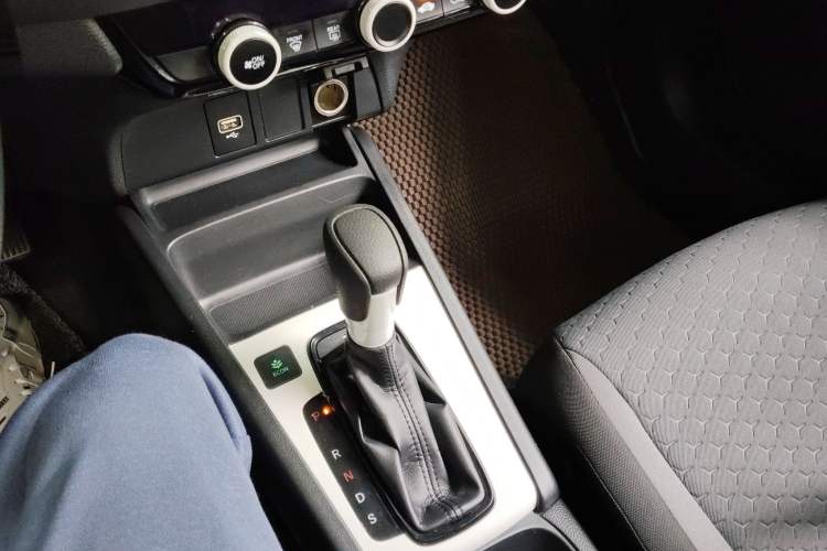 Used Honda Fit 2021 1.5L CVT Trend Edition Gear Lever