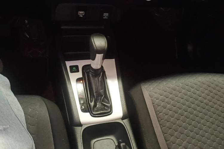 Used Honda Fit 2021 1.5L CVT Trend Edition Gear Lever