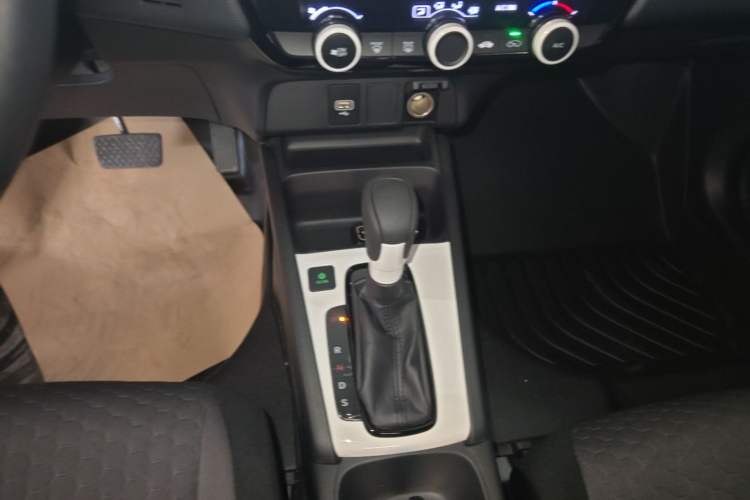 Used Honda Fit 2021 1.5L CVT Trend Edition Gear Lever