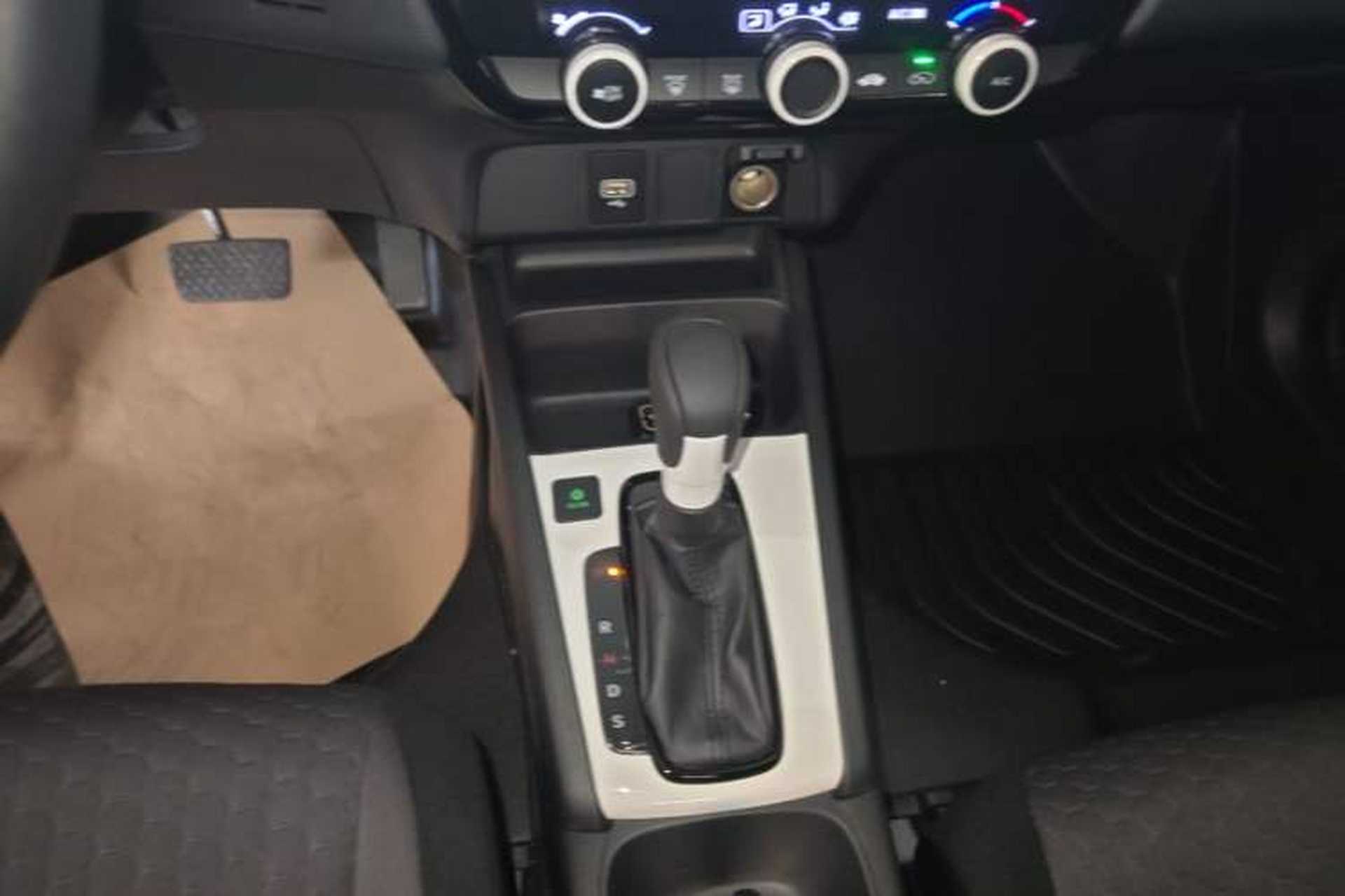 Used Honda Fit 2021 1.5L CVT Trend Edition Gear Lever