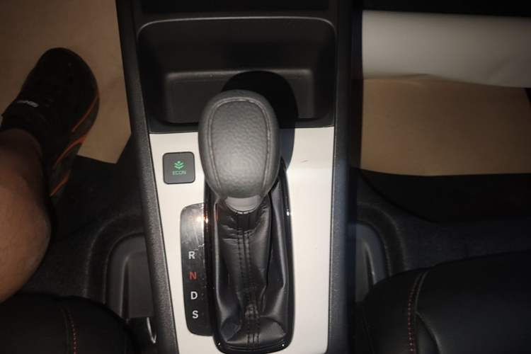 Used Honda Fit 2021 1.5L CVT Trend Edition Gear Lever