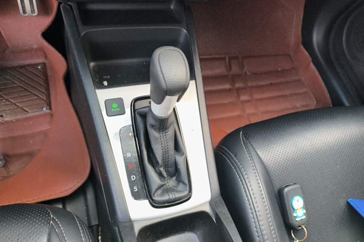 Used Honda Fit 2021 1.5L CVT Trendy Sports Edition Gear Lever
