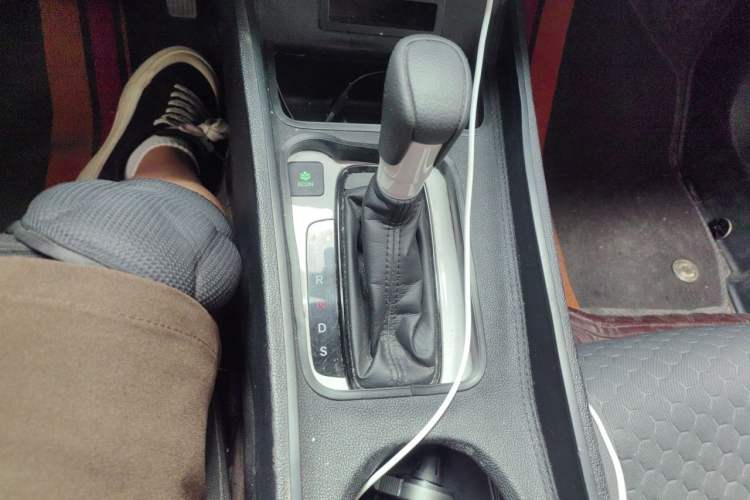 Used Honda Fit 2021 1.5L CVT Trendy Edition Gear Lever