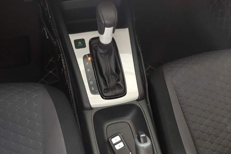 Used Honda Fit 2021 1.5L CVT Trend Edition Gear Lever