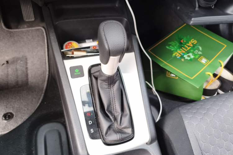 Used Honda Fit 2021 1.5L CVT Trend Edition Gear Lever