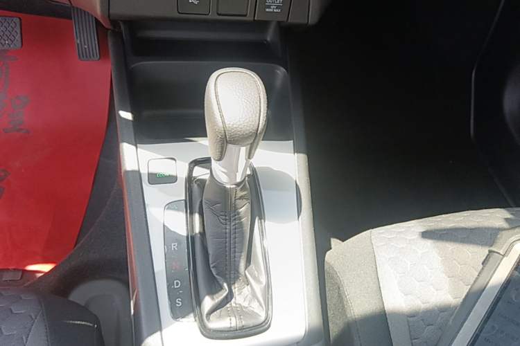 Used Honda Fit 2021 1.5L CVT Trendy Run Pro Edition Gear Lever