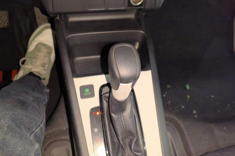 Used Honda Fit 2021 1.5L CVT Trendy Edition Gear Lever