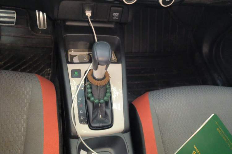 Used Honda Fit 2021 1.5L CVT Trendy Run Pro Edition Gear Lever