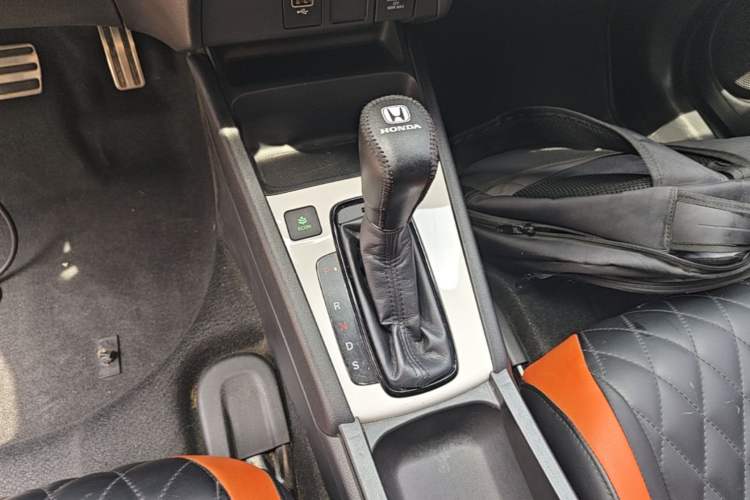 Used Honda Fit 2021 1.5L CVT Trendy Run Pro Edition Gear Lever