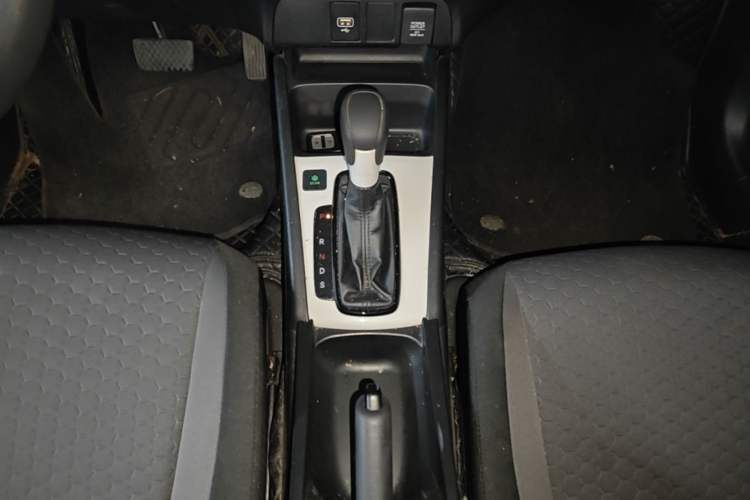 Used Honda Fit 2021 1.5L CVT Trend Edition Gear Lever