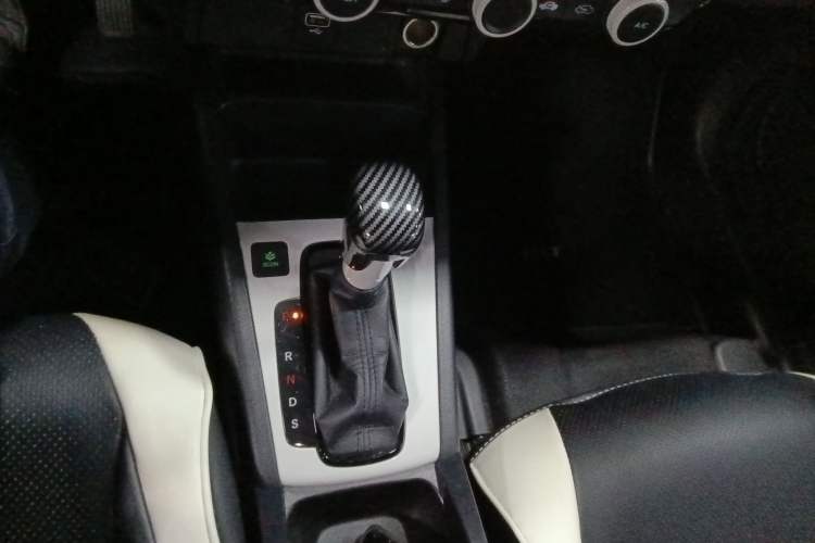 Used Honda Fit 2021 1.5L CVT Trend Edition Gear Lever