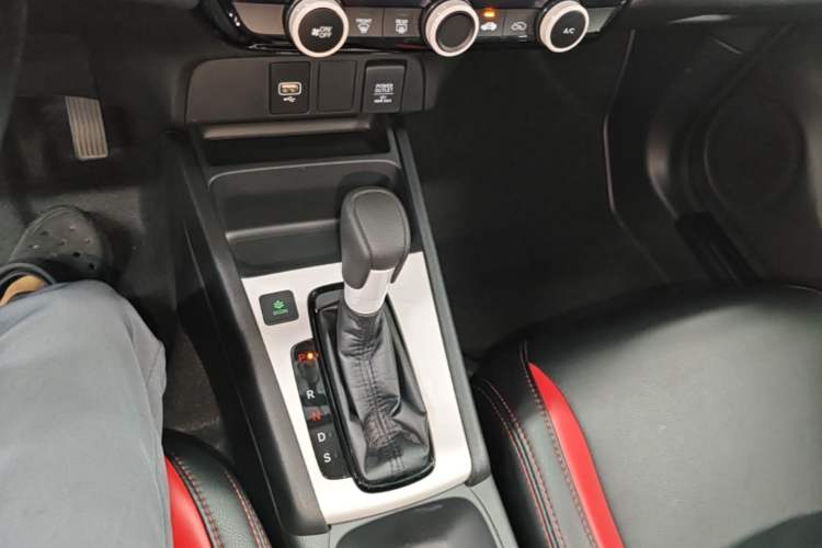 Used Honda Fit 2021 1.5L CVT Trend Edition Gear Lever