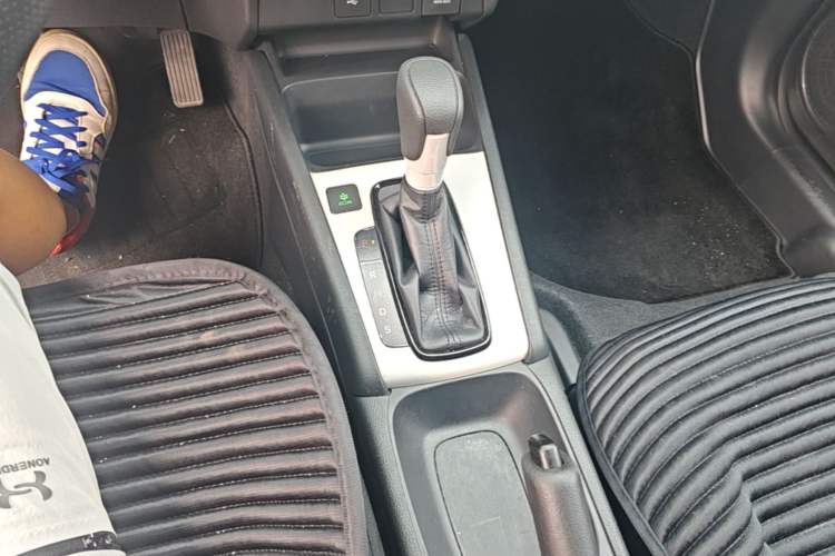 Used Honda Fit 2021 1.5L CVT Trend Edition Gear Lever