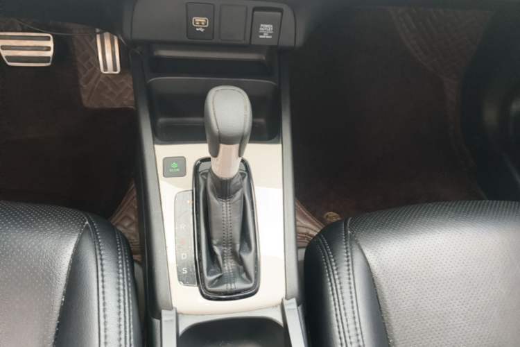 Used Honda Fit 2021 1.5L CVT Trendy Sports Edition Gear Lever