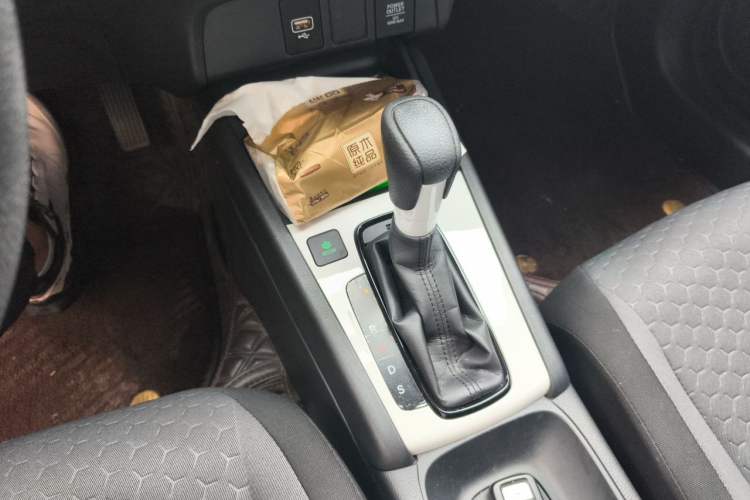 Used Honda Fit 2021 1.5L CVT Trend Edition Gear Lever