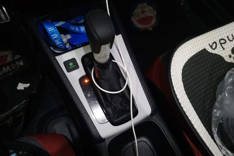 Used Honda Fit 2021 1.5L CVT Trendy Sports Edition Gear Lever