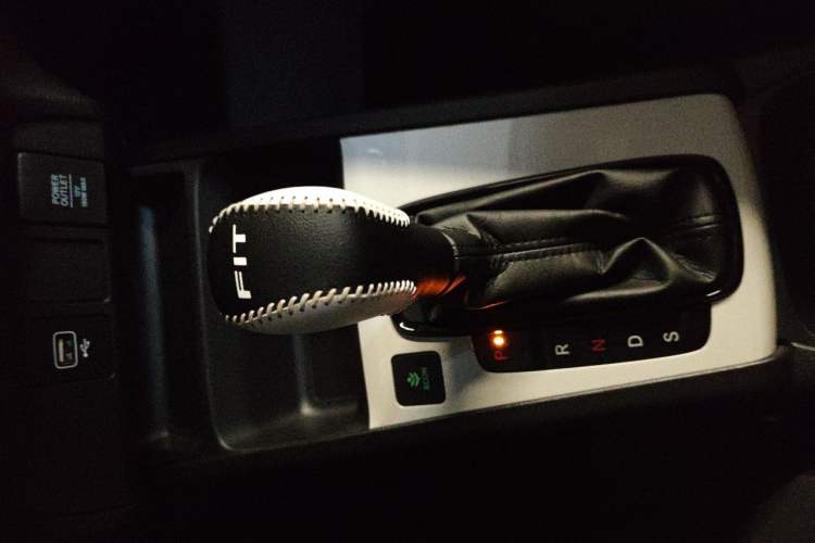 Used Honda Fit 2021 1.5L CVT Trend Edition Gear Lever