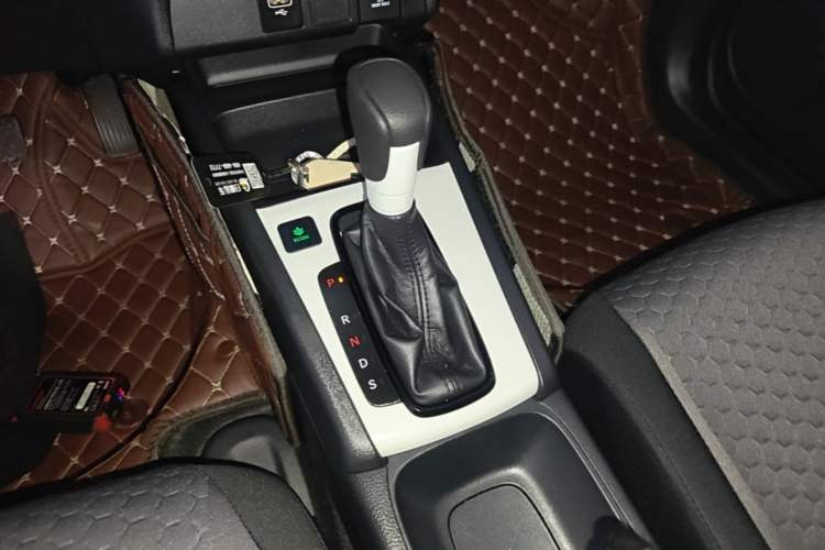 Used Honda Fit 2021 1.5L CVT Trendy Edition Gear Lever
