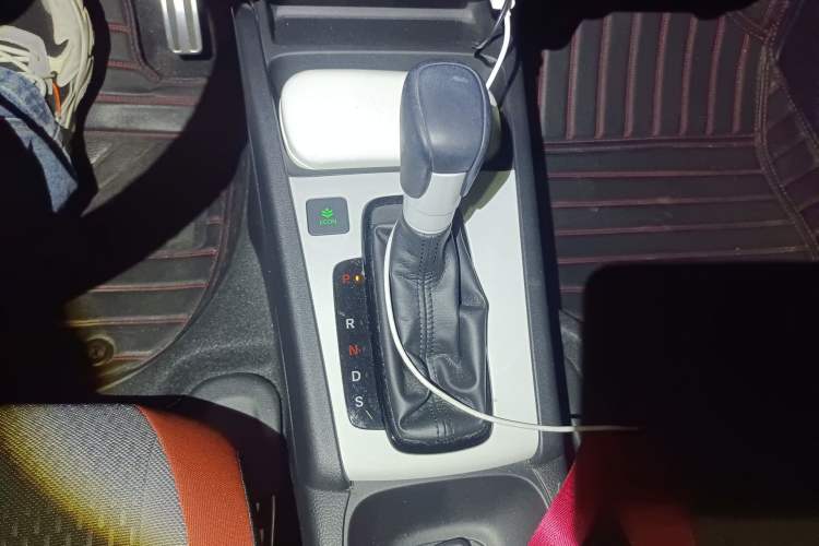 Used Honda Fit 2021 1.5L CVT Trendy Run Pro Edition Gear Lever